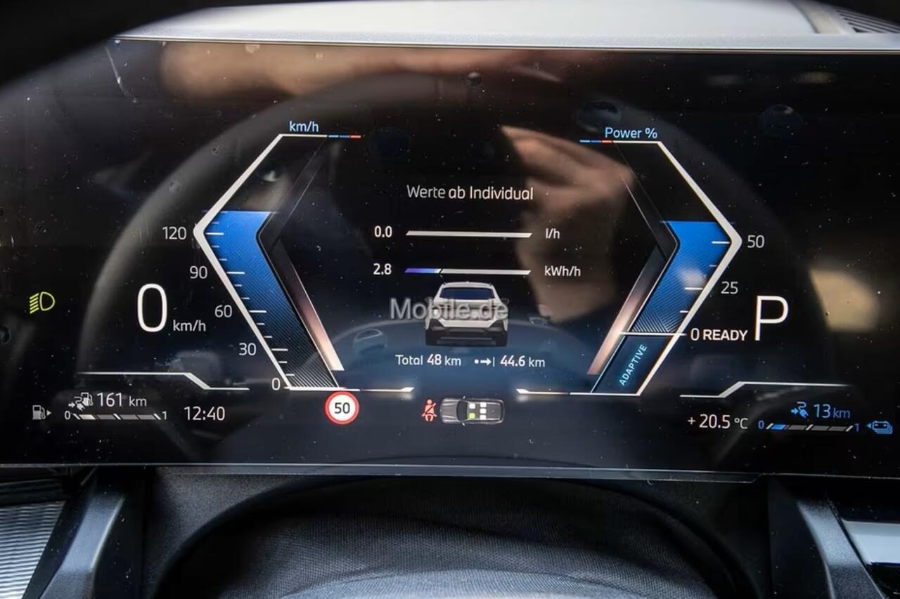 BMW 5-SERIE Touring 530e xDrive M-SPORT ** LED, NAVI+, LEDER, 19-inch LMV, ALARM, M-ONDERSTEL ** 1e EIG - UNFALLFREI ** ** INFORMEER OOK NAAR ONZE AANTREKKELIJKE FINANCIAL-LEASE TARIEVEN **