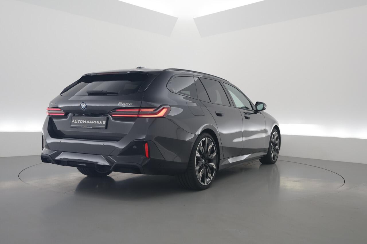 BMW 5-SERIE 530e xDrive M Sport | Pano | HUD | Harman Kardon | 360cam | Stoelventi. | Memory seats