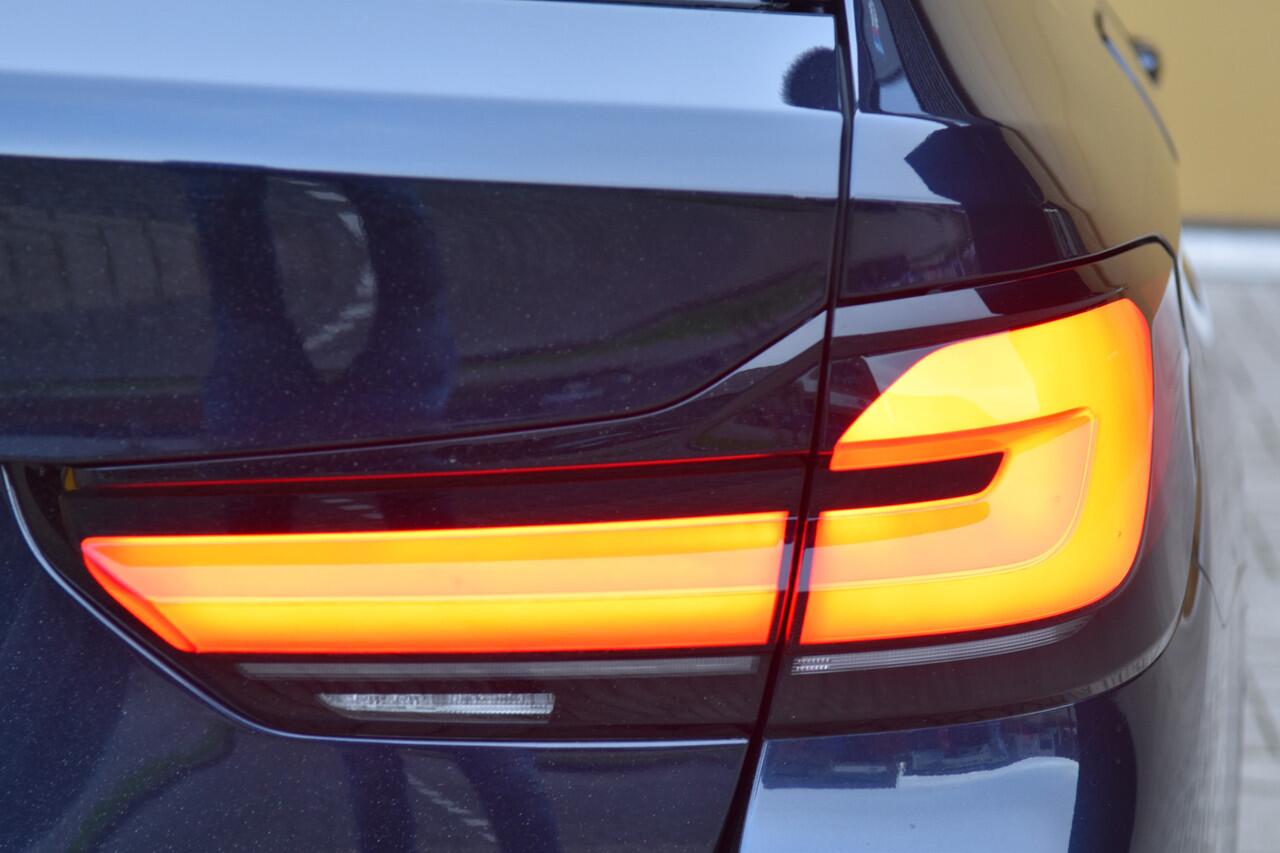 BMW 5-SERIE Touring 540i xDrive High Executive * M-Sport * Panoramadak * Laser * Stoelmassage * Softclose *