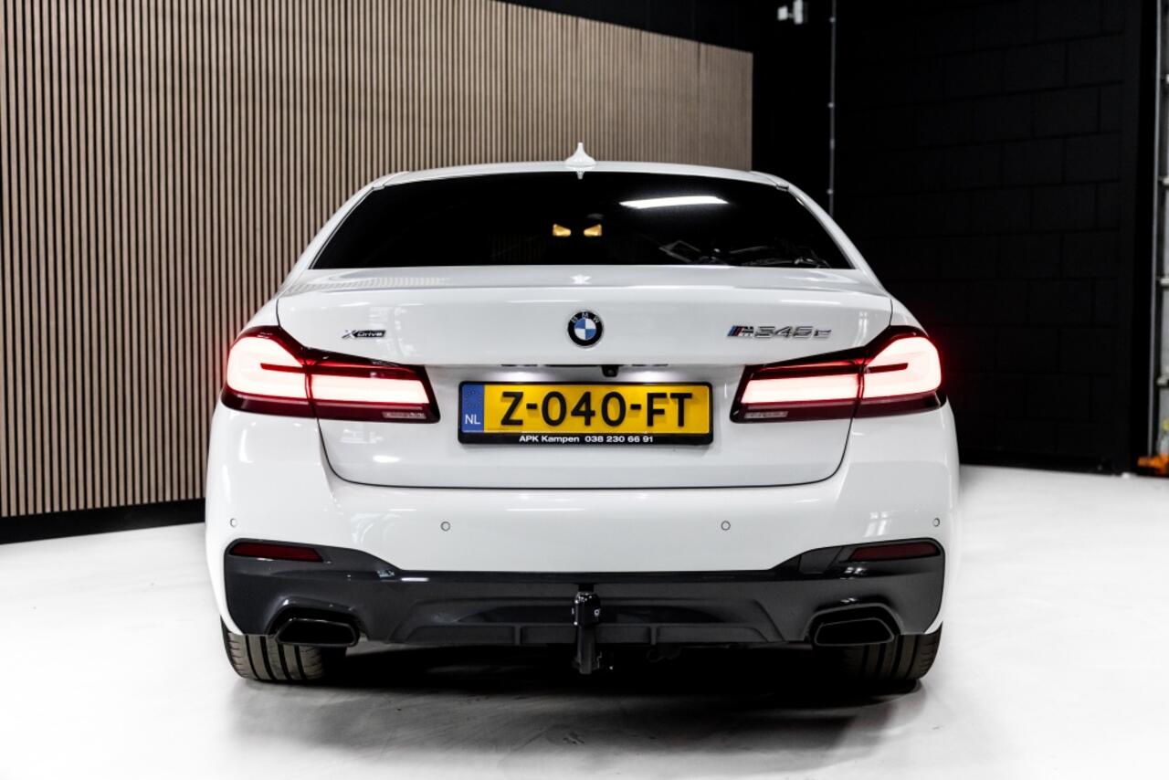 BMW 5-SERIE 545e xD High Ex. Ed. | HuD | H&K | Open Dak | Trekhaak |