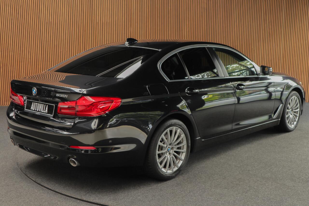 BMW 5-SERIE 530i Head-up Memory seats Navi Leer Camera Climate (3-zone) Stoelverwarming voor & achter Sportstoelen Virtual PDC LM velgen BTW auto