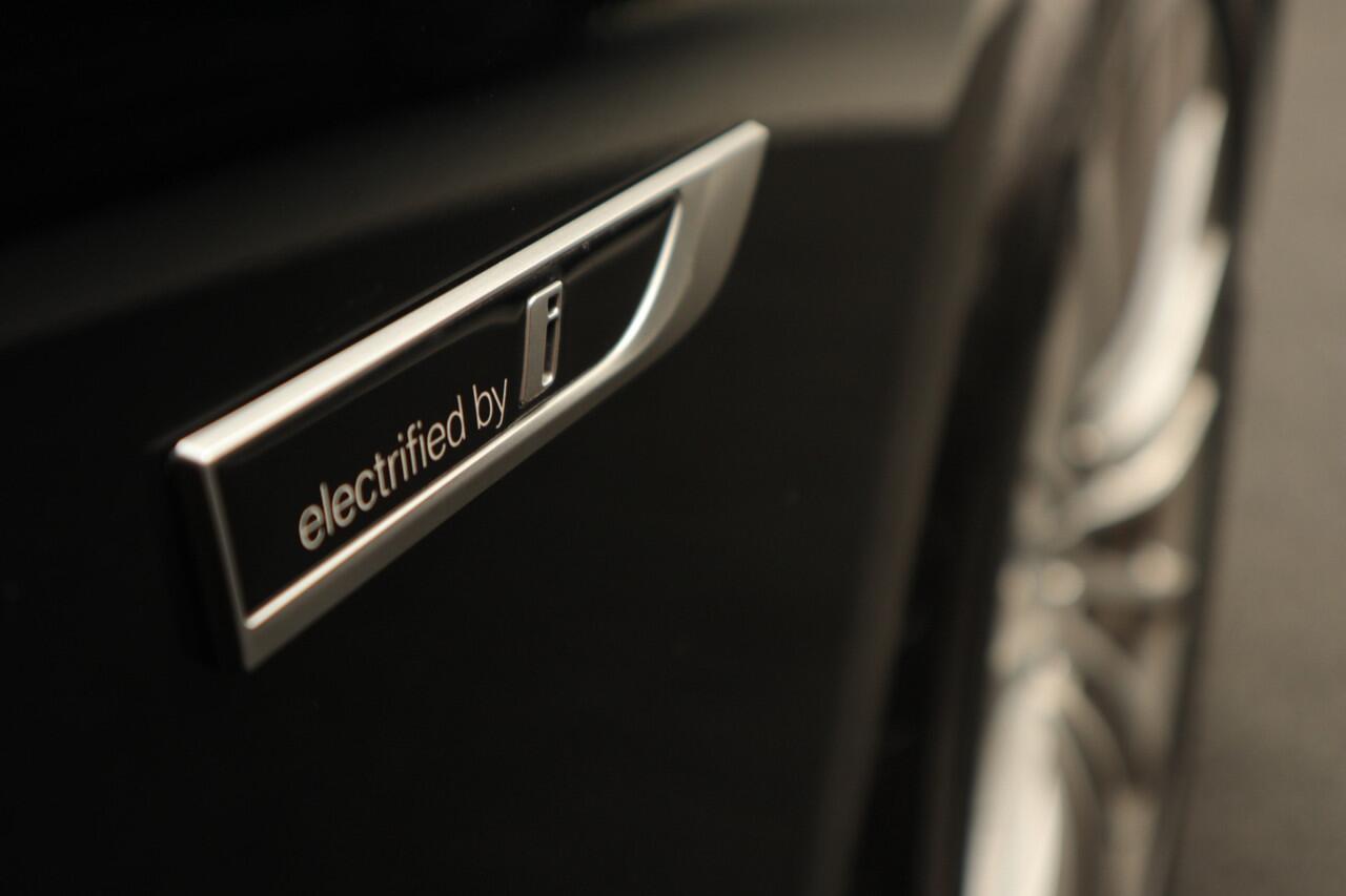 BMW 5-SERIE Touring 520e Navi Climate Elektr. achterklep PDC Virtual DAB Elektr. verstelbare stoelen Stoelverwarming Cruise LM velgen BTW auto