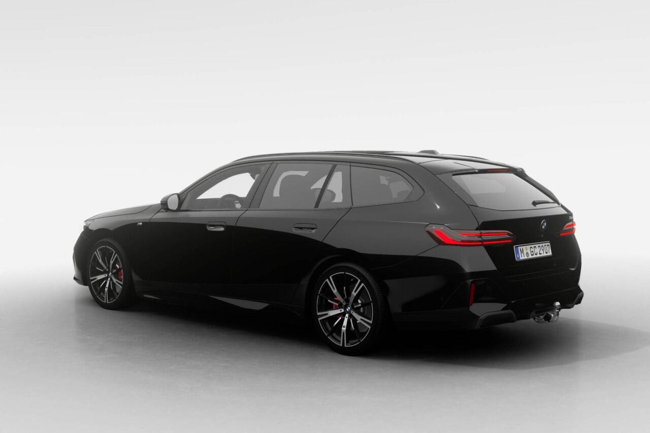 BMW 5-SERIE Touring 520i | M Sport Pro | Innovation Pack | Travel Pack | Comfort Pack