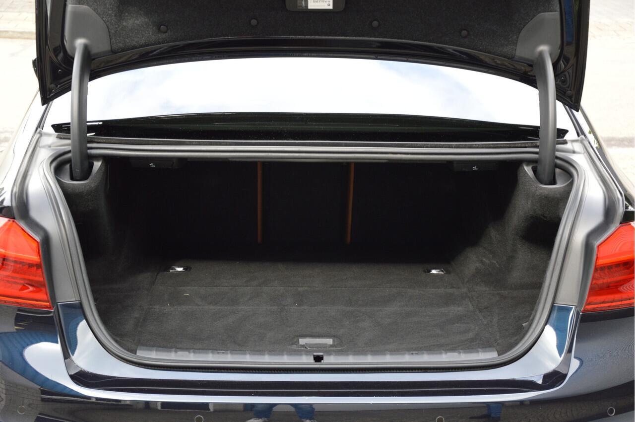 BMW 5-SERIE 530e xDrive iPerformance eDrive Edition M-SPORT | 20" | LEDER | HUD | SHADOW-LINE | ENZ