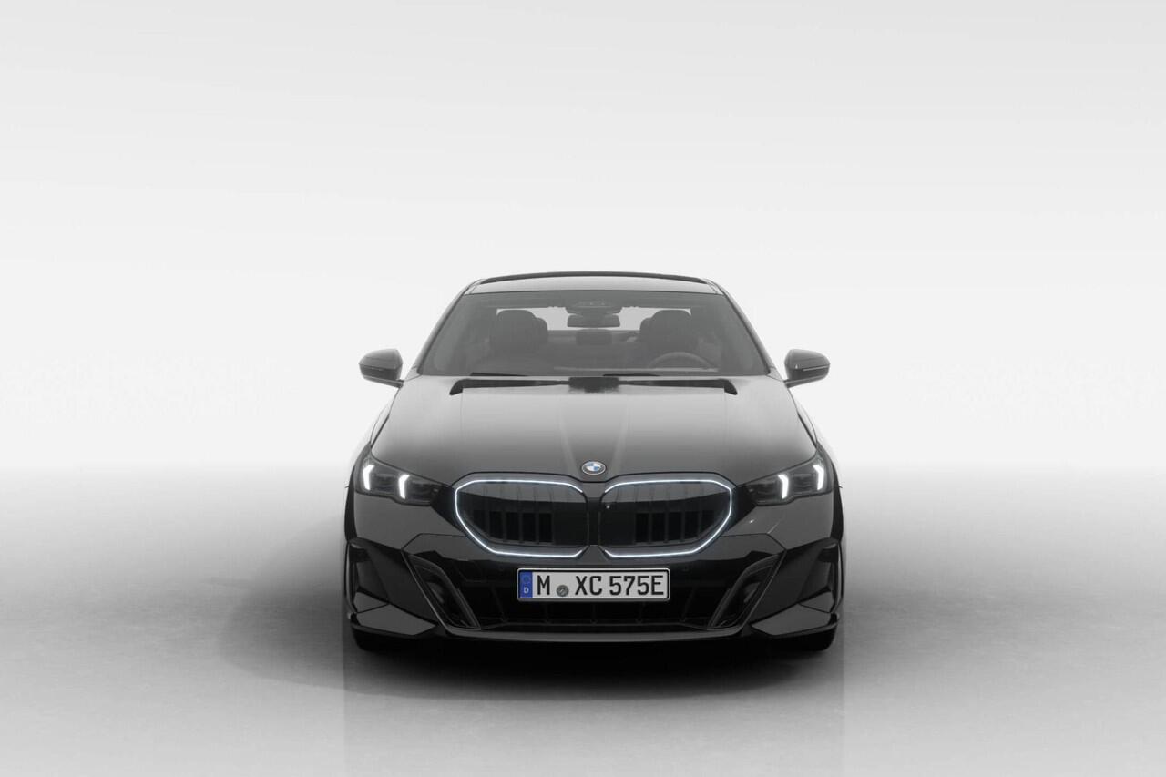 BMW 5-SERIE Sedan 530e M Sport Edition | M Sport Pro | Innovation Pack | Travel Pack | Comfort Pack