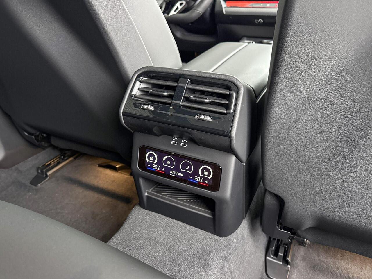 BMW 5-SERIE Touring 520i | M Sport Pro | Innovation Pack | Travel Pack | Comfort Pack | Trekhaak