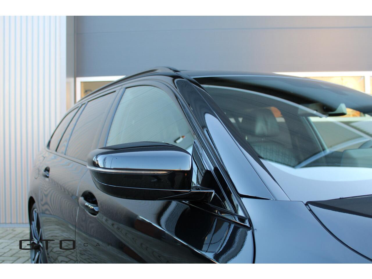 BMW 5-SERIE Touring 520i M Sport | Pano | Laser | Harman Kardon | Memory