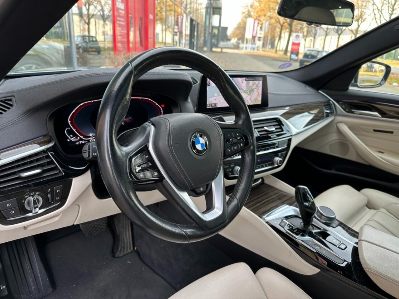 BMW 5-SERIE 530e xDrive iPerformance High Executive Luxury