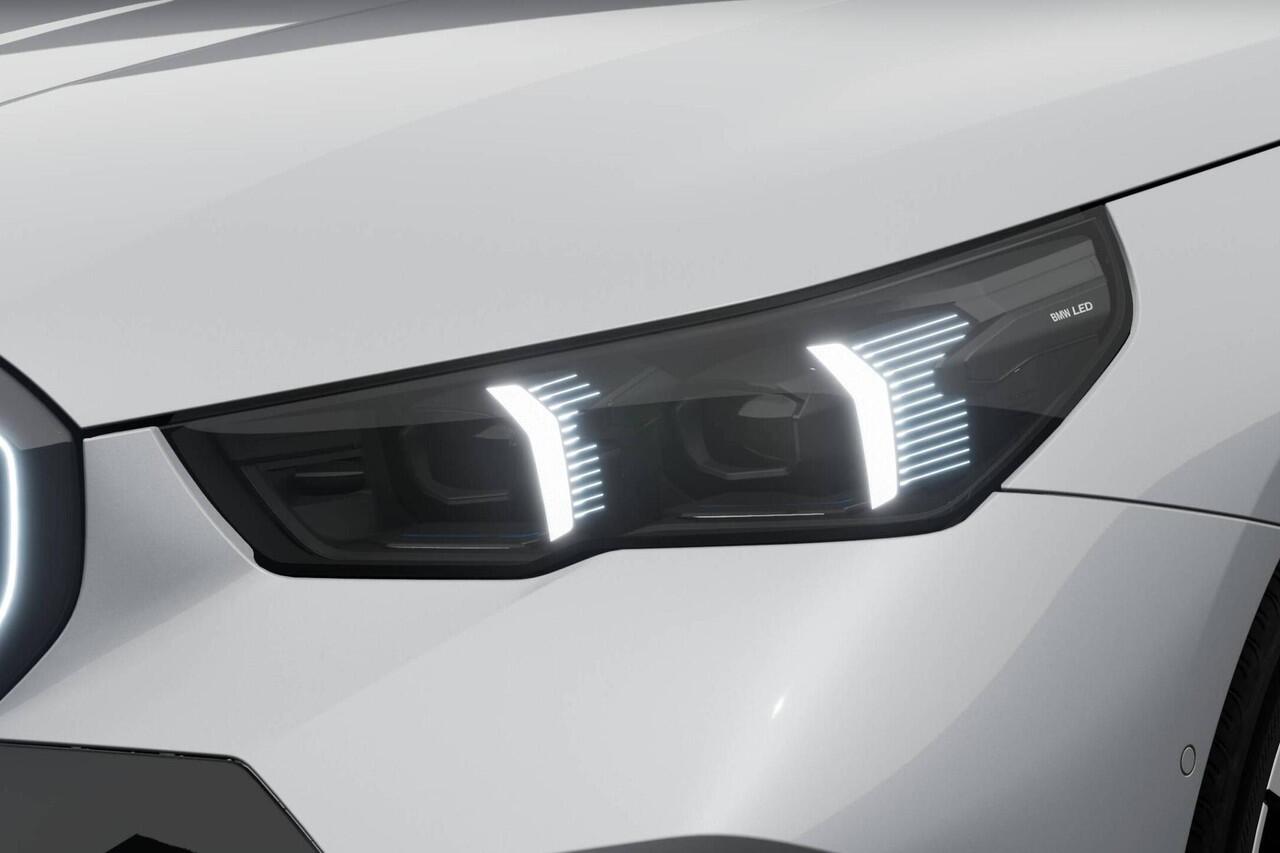 BMW 5-SERIE Touring 520i | M Sport Pro | Innovation Pack | Travel Pack | Glazen Panoramadak | VPLD