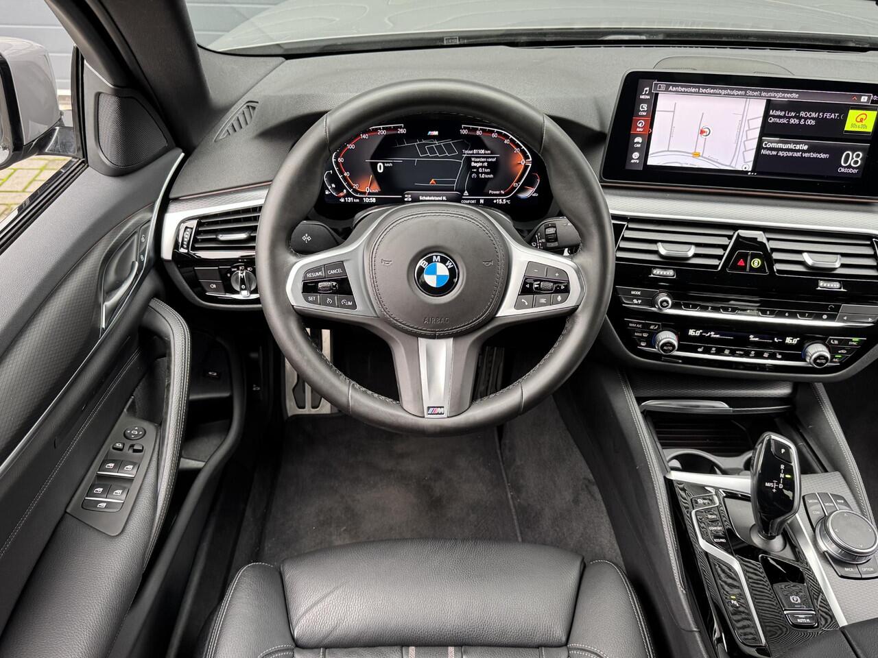 BMW 5-SERIE 520I BUSINESS EDITION PLUS I M-SPORT I TREKHAAK I SCHUIFDAK I ORIG. NEDERLANDS