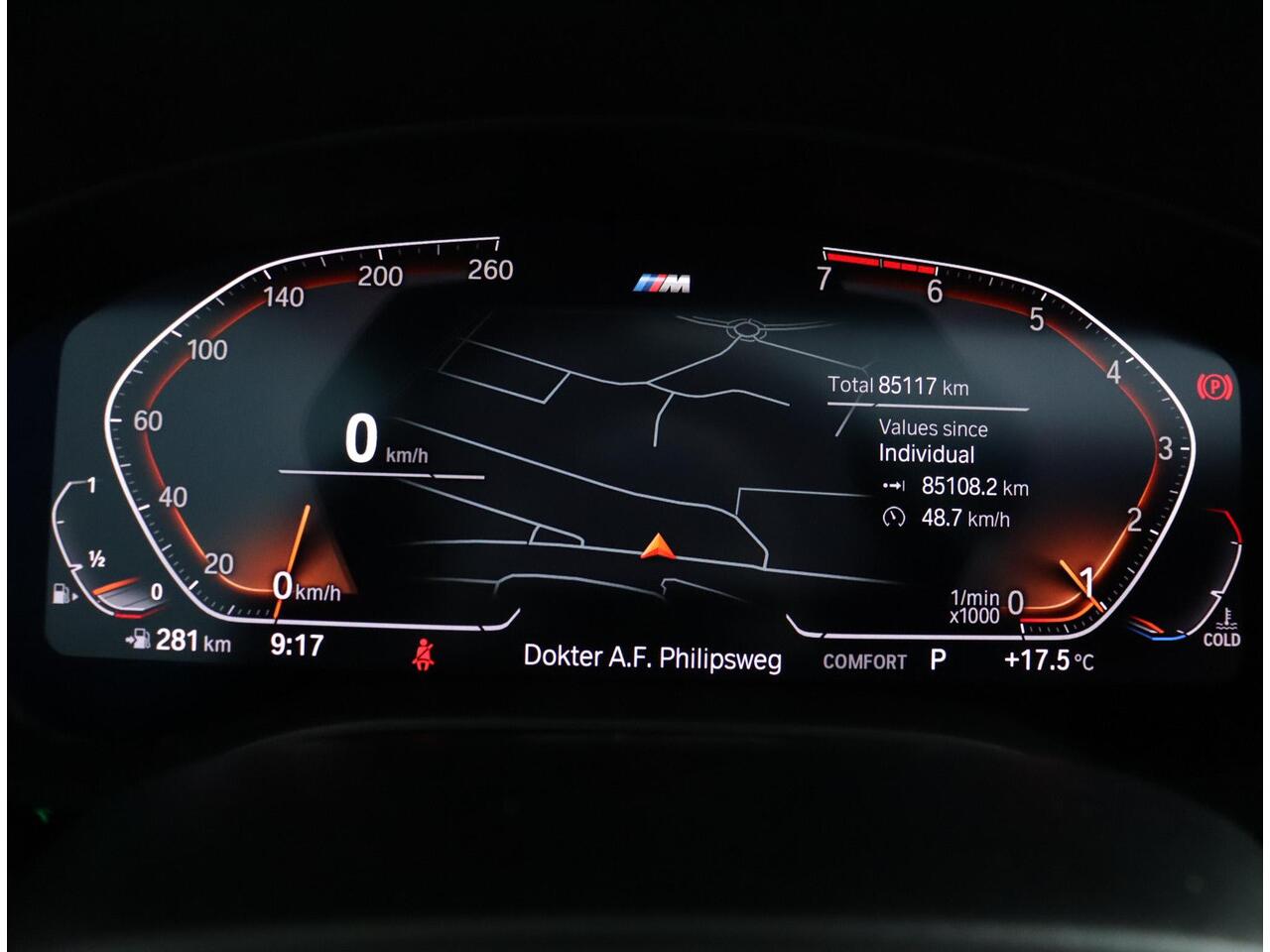 BMW 5-SERIE Touring 520i High Executive M Sportpakket | Trekhaak | Panoramadak | Adaptieve LED koplampen | Achteruitrijcamera | HiFi System