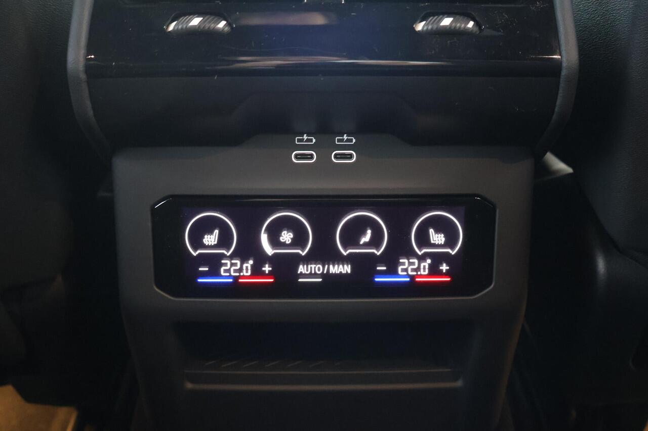 BMW 5-SERIE 550e xDrive Touring | M Sportpakket Pro | Innovation Package | Travel Pack | Comfort Pack