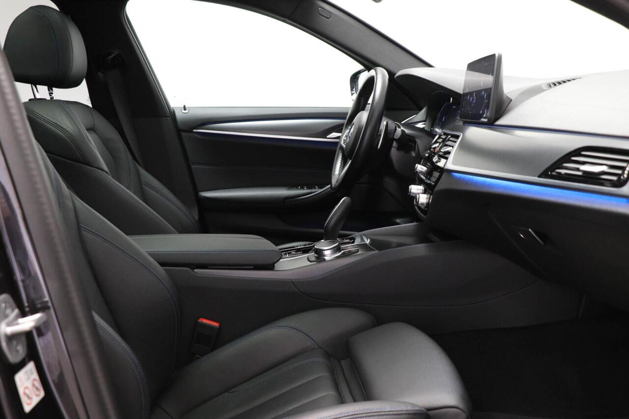 BMW 5-SERIE Touring 530e M-Sport Business Edition Plus | PANORAMADAK | COMFORT ACCES / SAFETY / PARKING- PACK | HEAD UP