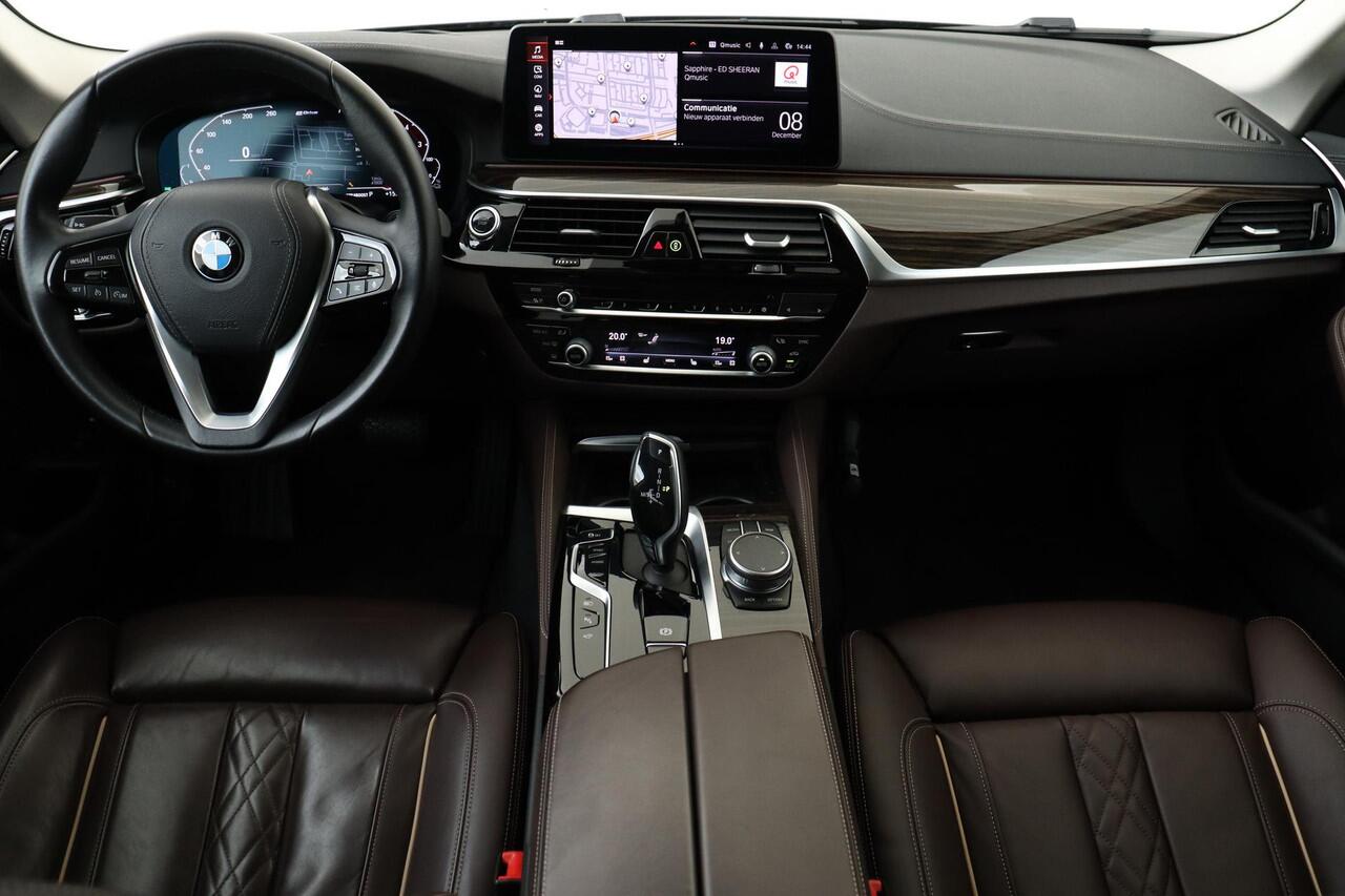 BMW 5-SERIE 530e HIGH EXECUTIVE -LUXURY-LINE|PANO.DAK|HEAD-UP DISP.|360°CAM|ADAP.DEMP.|PRIVACY.GLAS|ADAP.LED