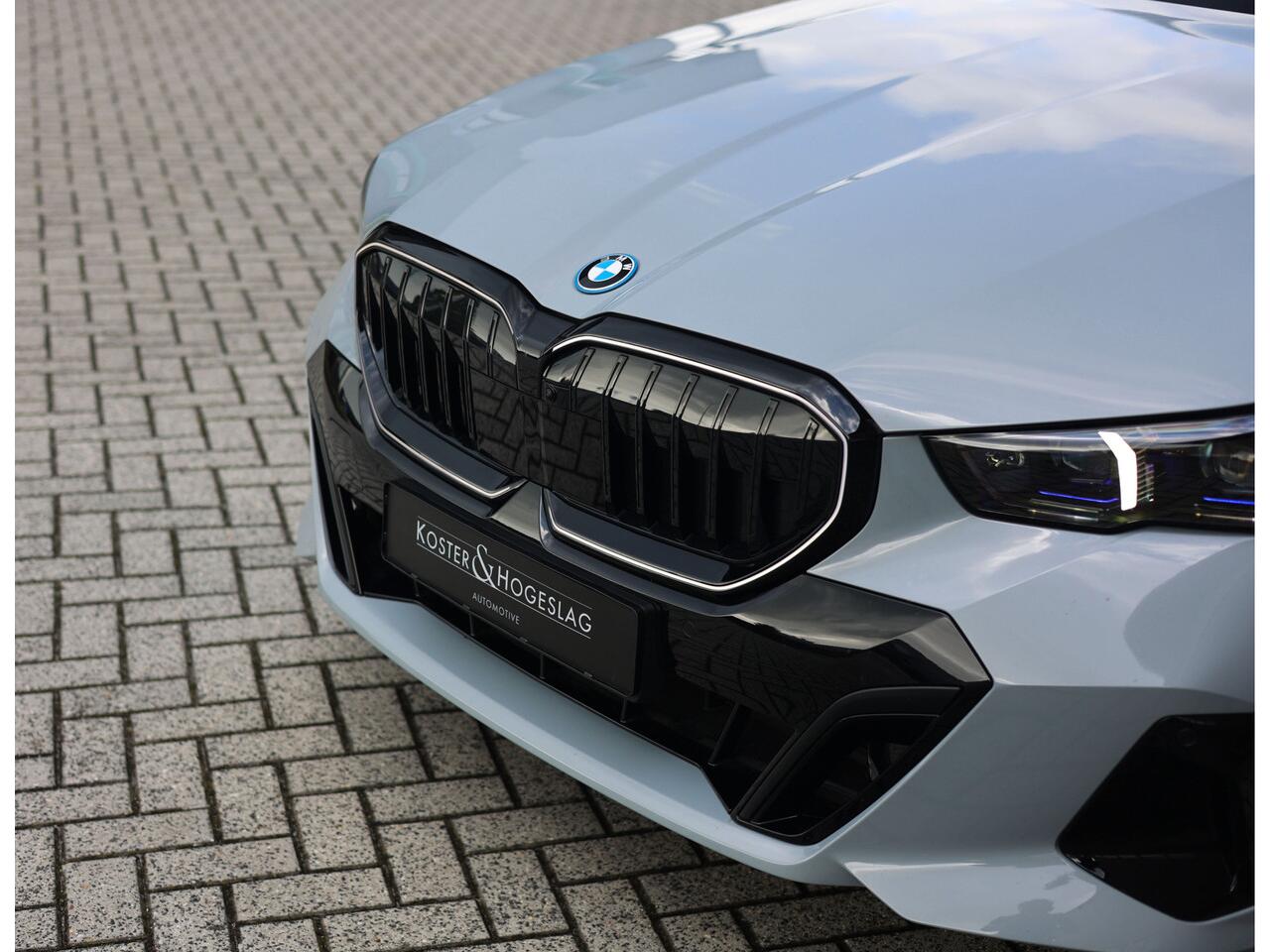 BMW 5-SERIE Touring 550e xDrive M-Performance*Brooklyn*Pano*M Sport Pro