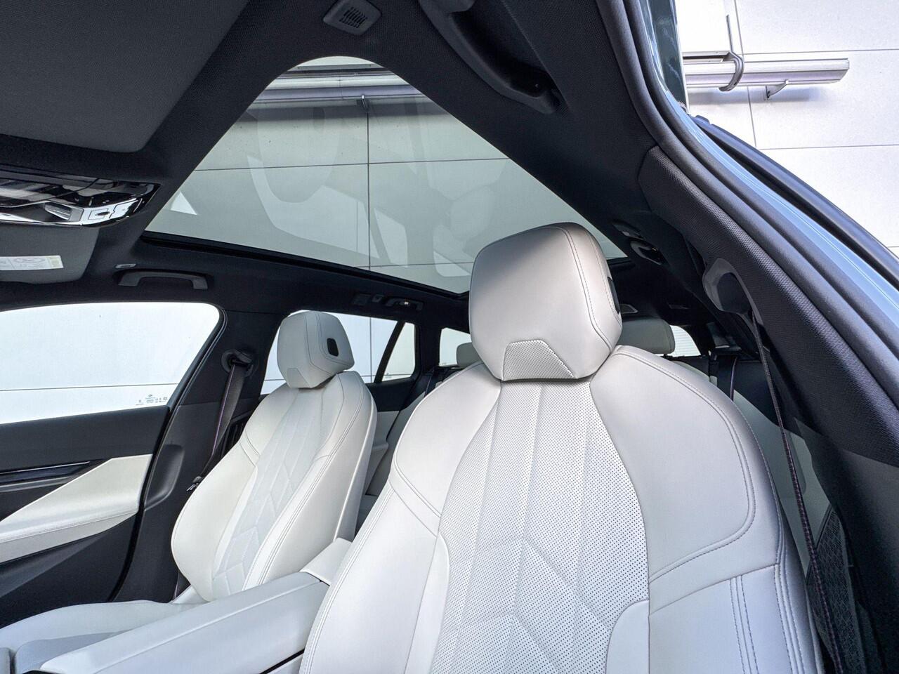 BMW 5-SERIE Touring 550e xDrive