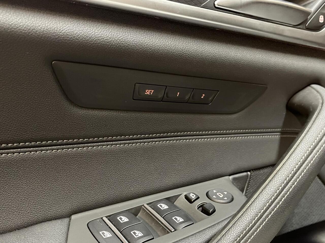 BMW 5-SERIE 530e Business Edition Plus M Sport 19"/Schuif-kanteldak/Trekhaak/Camera/Stoelverwarming + memory/PDC v+a/LED