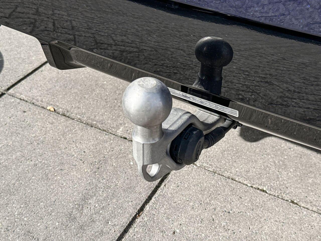 BMW 5-SERIE Sedan 550e xDrive M-Sport Pro / CoPilot / Bowers & Wilkins / Adaptief onderstel professional / LED koplampen adaptief / Stoelventilatie / Trekhaak Zwenkbaar / 20 inch / Selections