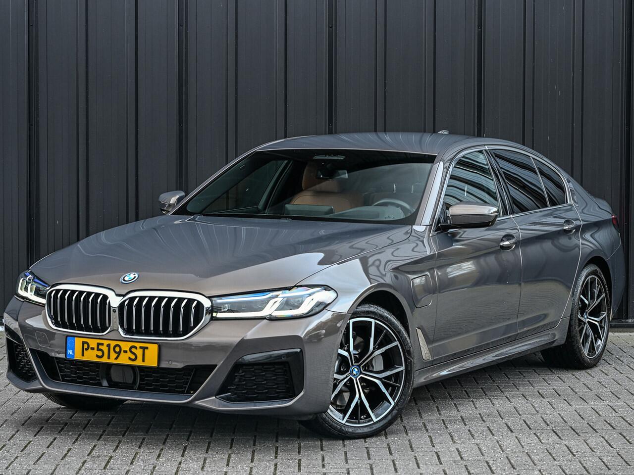 BMW 5-SERIE 530e xDrive Business Edition Plus · NL-auto · Comfort access · Laser Light · Memory seats · Adaptive cruise · Massage · 360 Camera · Stuur- en stoelverwarming · Ambiance · Harman/Kardon · Trekhaak