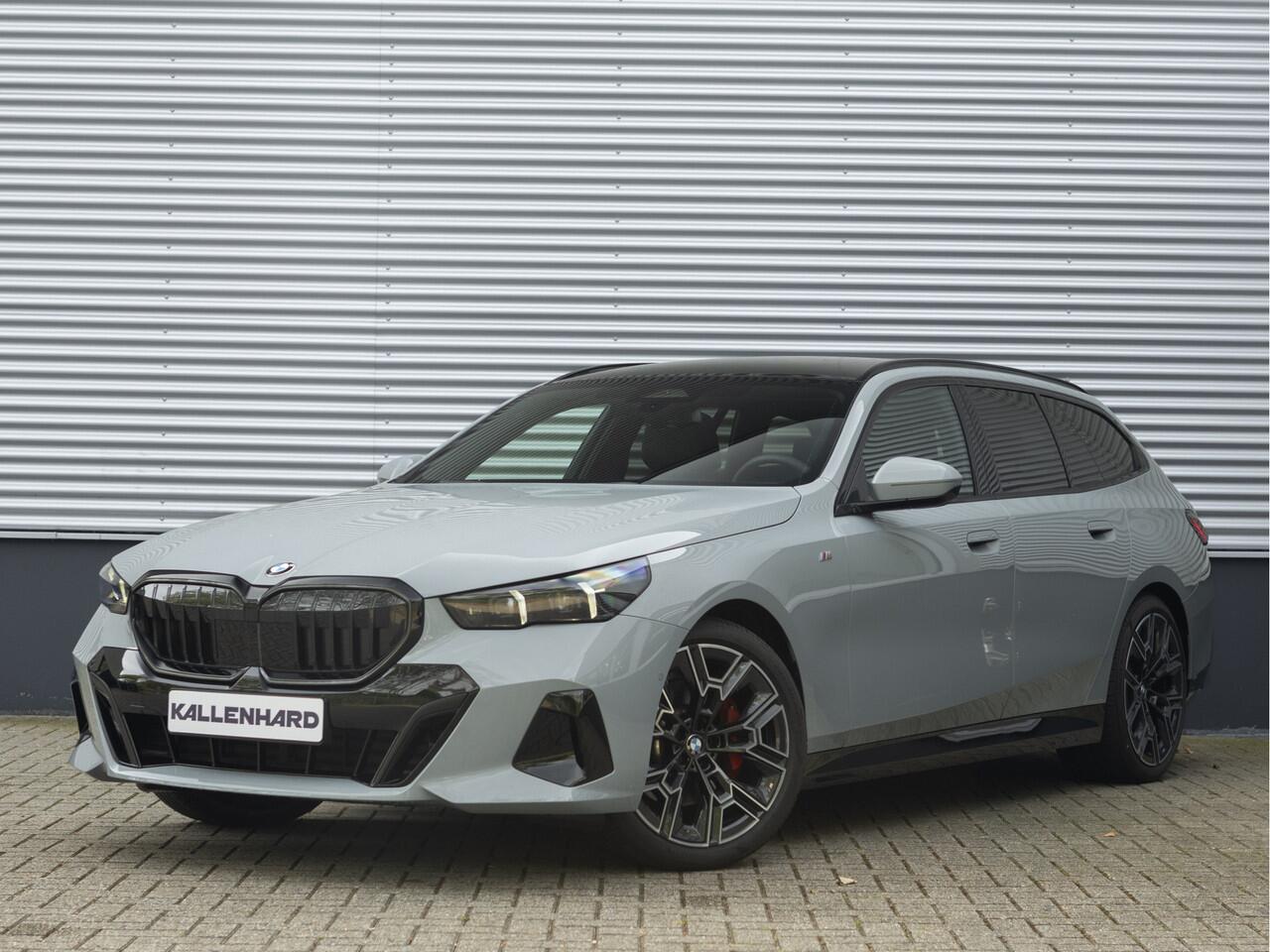 BMW 5-SERIE Touring 520d xDrive - M-Sport Pro - Pano - Trekhaak - ACC - Harman Kardon