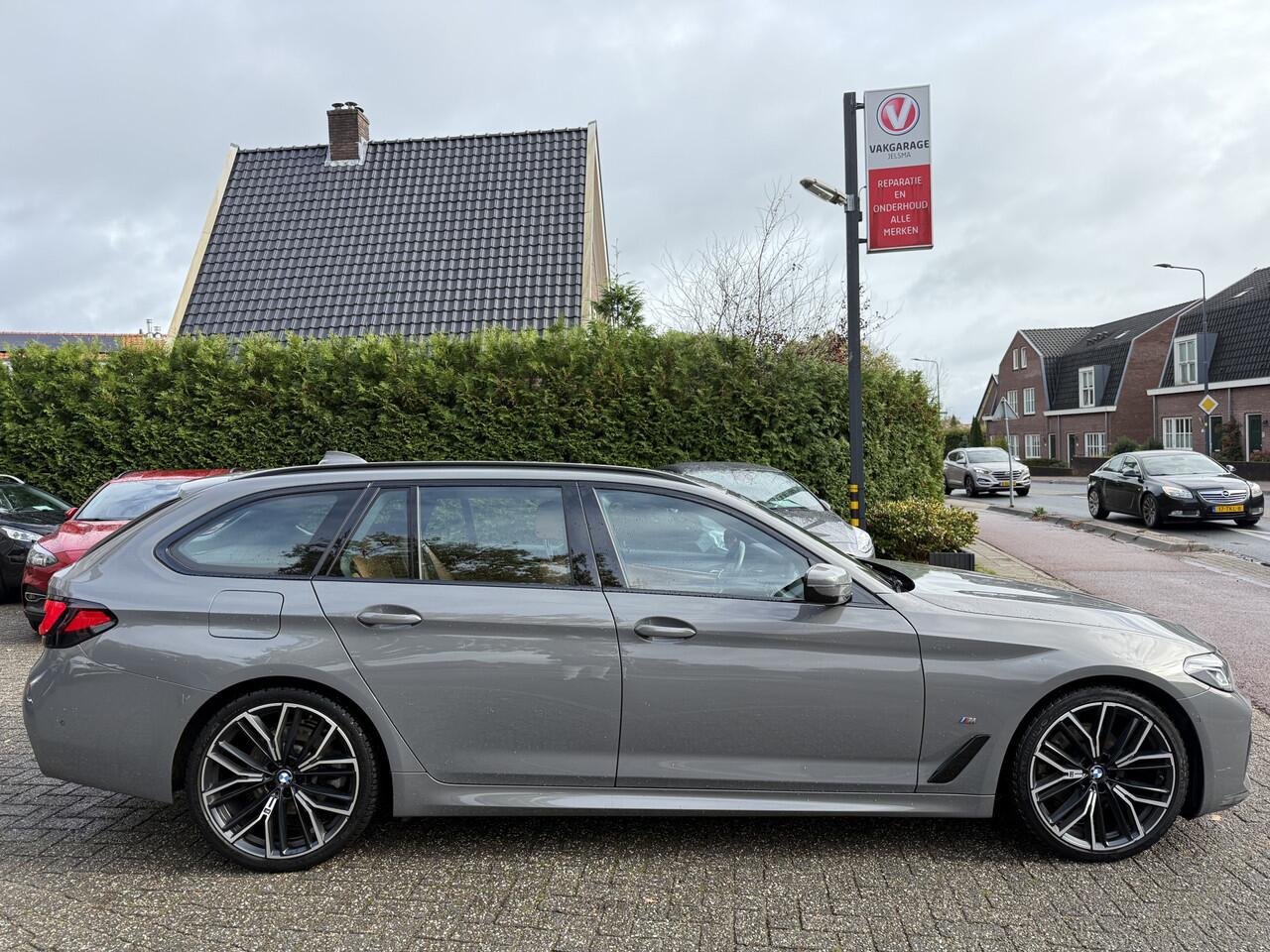 BMW 5-SERIE Touring 520i LCi Aut. M-Sport, Trekhaak | Sport-leder | Navi+