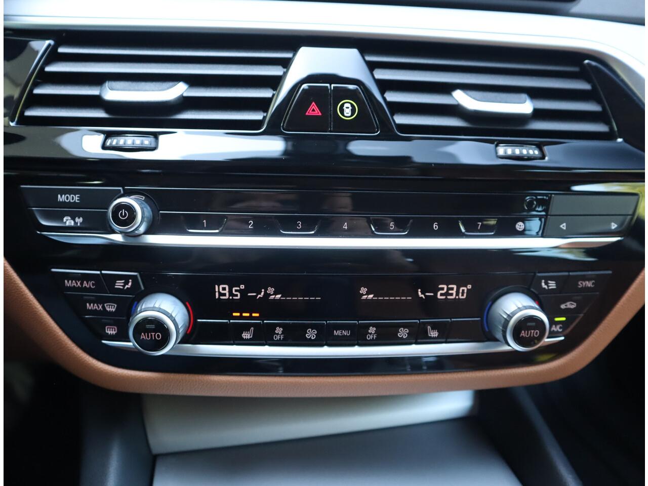 BMW 5-SERIE Touring 520i High Executive Edition