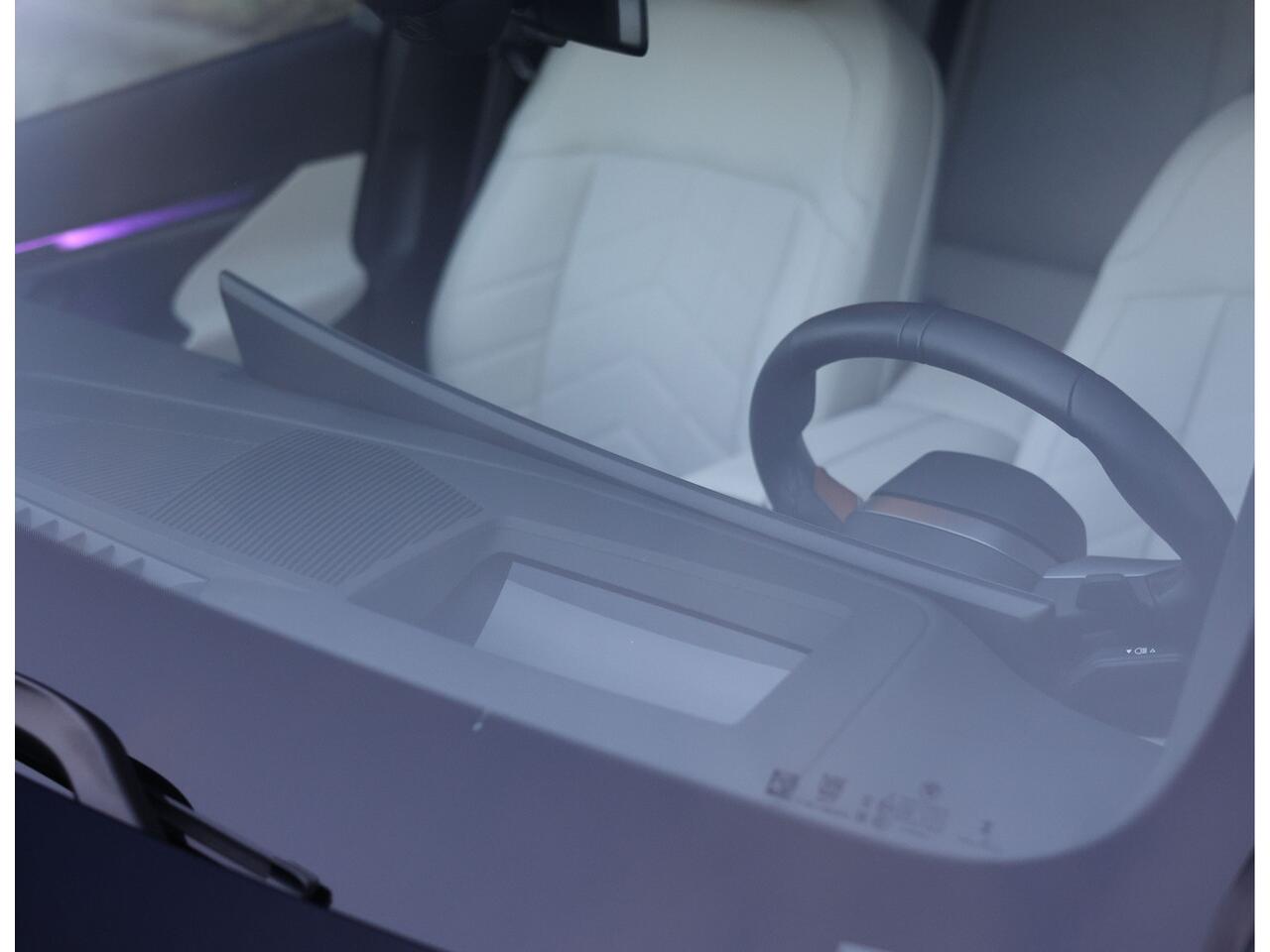 BMW 5-SERIE 550e Touring xDrive | Carbonzwart - Bow&Wil - Trekhaak