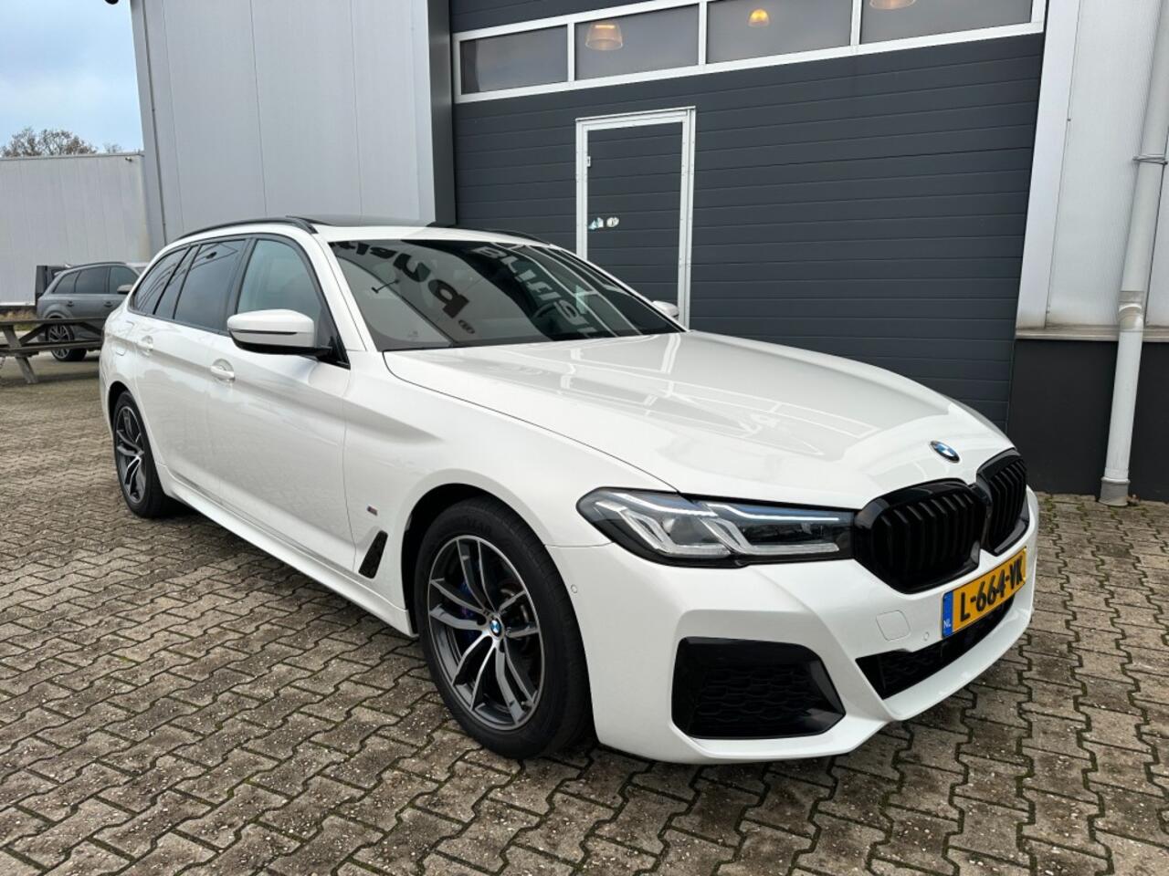 BMW 5-SERIE 530e M-sport Touring 2021 BTW *Pano *Adaptive *Leer *Laser *360gr Camera