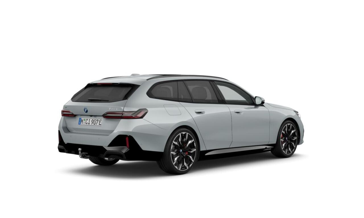 BMW 5-SERIE Touring 550e xDrive | M-Sport Pro | 21'' | Panorama. | Driv. Prof. | Park. Plus | Trekhaak | Head-Up | Comfortstoel. + vent. | Comf. Acc. | Harman/Kardon | Stuurverw. | Stoelverw. voor/achter