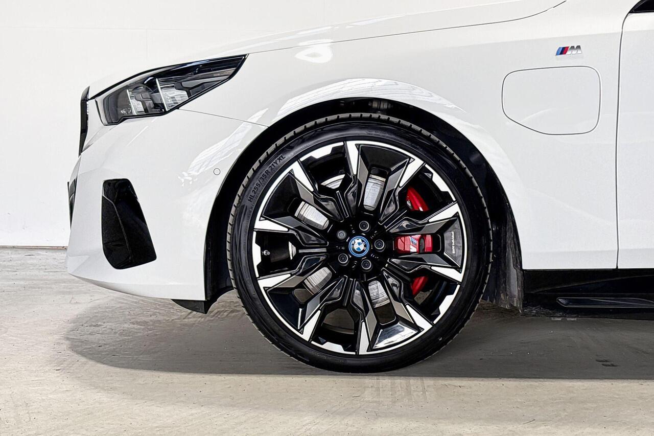 BMW 5-SERIE Sedan 550e xDrive Innovation Pack M Sportpakket Pro Aut.
