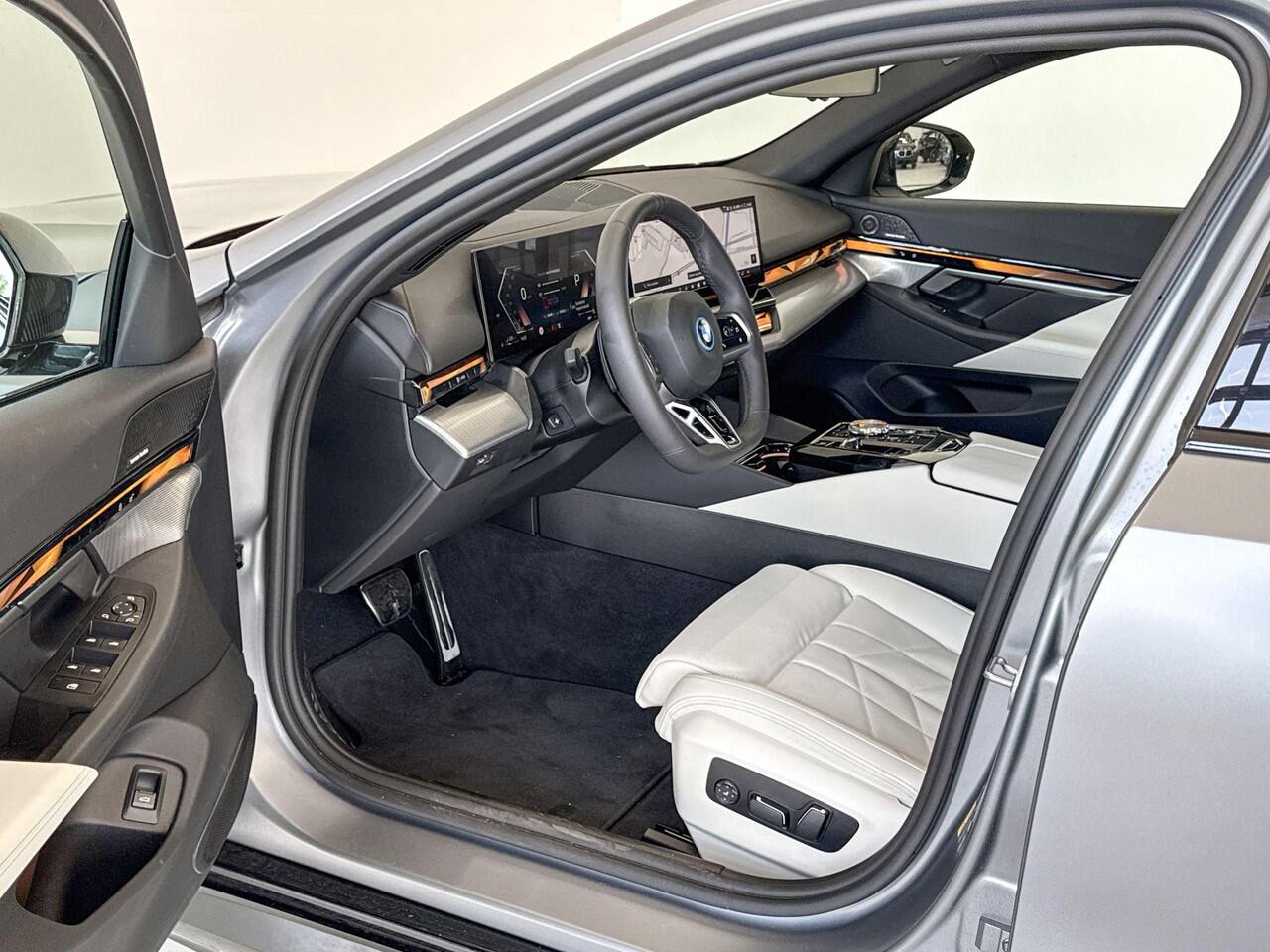 BMW 5-SERIE Sedan 550e xDrive Innovation Pack M Sportpakket Pro Aut. | Selections