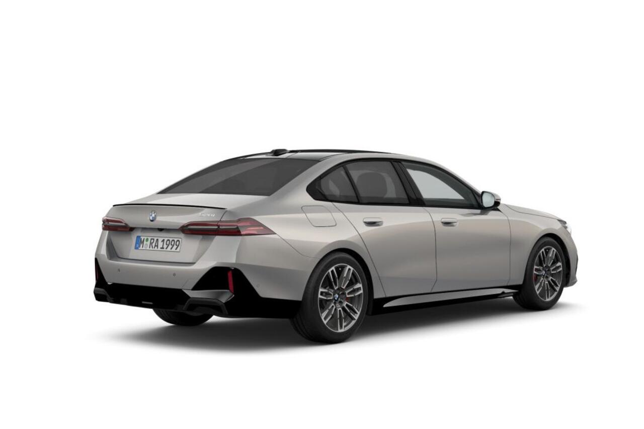 BMW 5-SERIE Sedan 520i | M Sportpakket Pro | Innovation Pack | Travel Pack | Comfort Pack