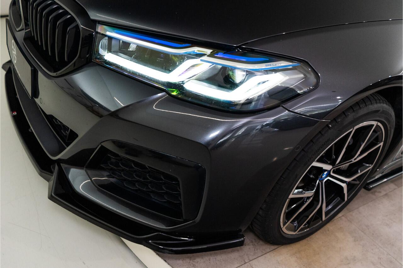 BMW 5-SERIE 530e High Executive M-Sport 300PK | Laser | Pano | Leder | Sfeer | 12 MND Garantie
