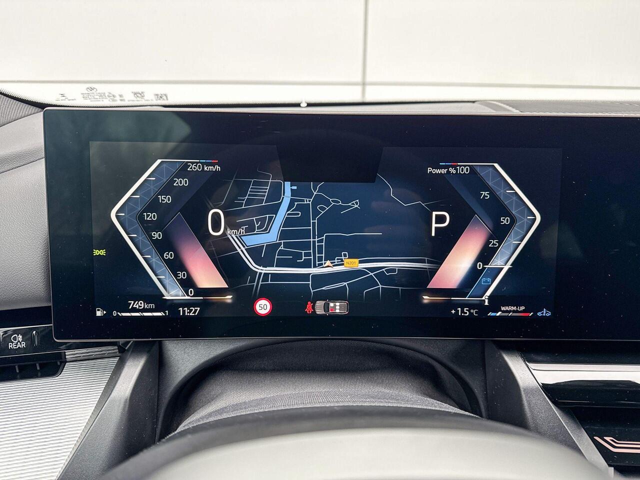 BMW 5-SERIE Touring 520i M-Sport | Selections | M Sport | Stoelverwarming | Achteruitrijcamera |