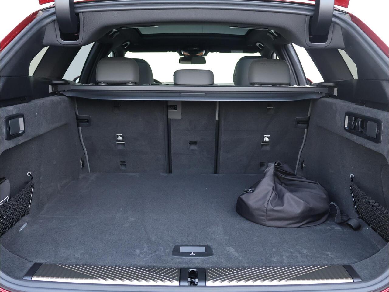 BMW 5-SERIE Touring 530e M Sportpakket Pro/ Stuurwiel verwarmd/ Comfort Access/ Elektrische Trekhaak/ panoramadak/ Stoelventilatie voorstellen/ Bowers & Wilkins