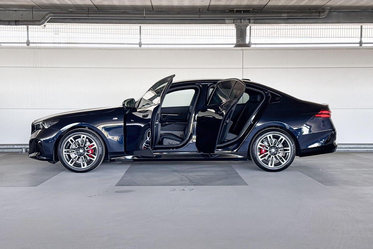 BMW 5-SERIE Sedan 520d M Sport