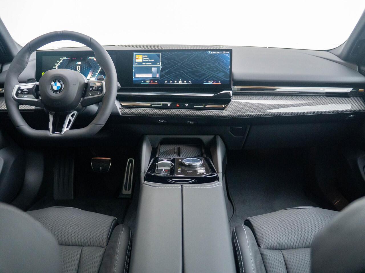 BMW 5-SERIE Touring 520i | M Sportpakket | M Sportpakket Pro | Innovation Pack | Travel Pack | Showroom Selection