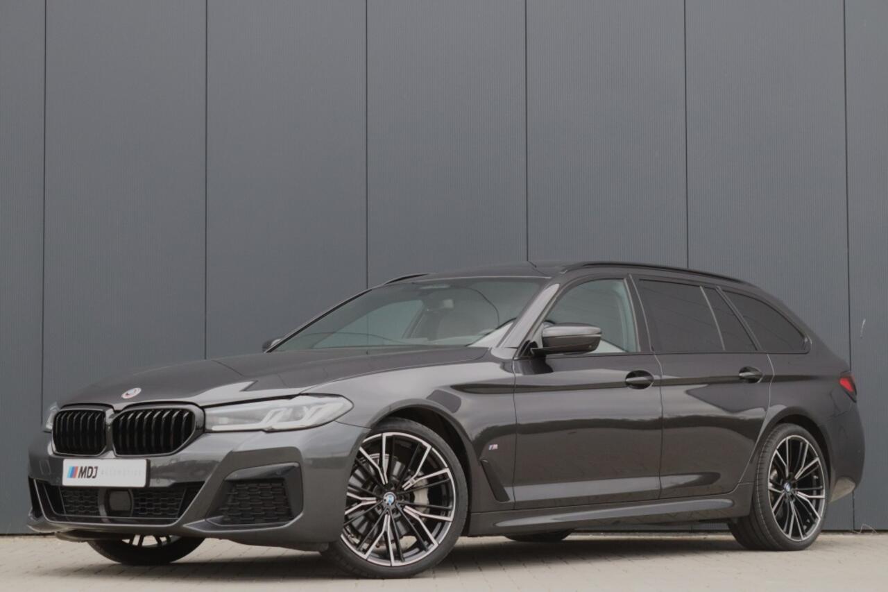 BMW 5-SERIE Touring 530i M Sport Laser Pano Comfort 20 inch -VOL-