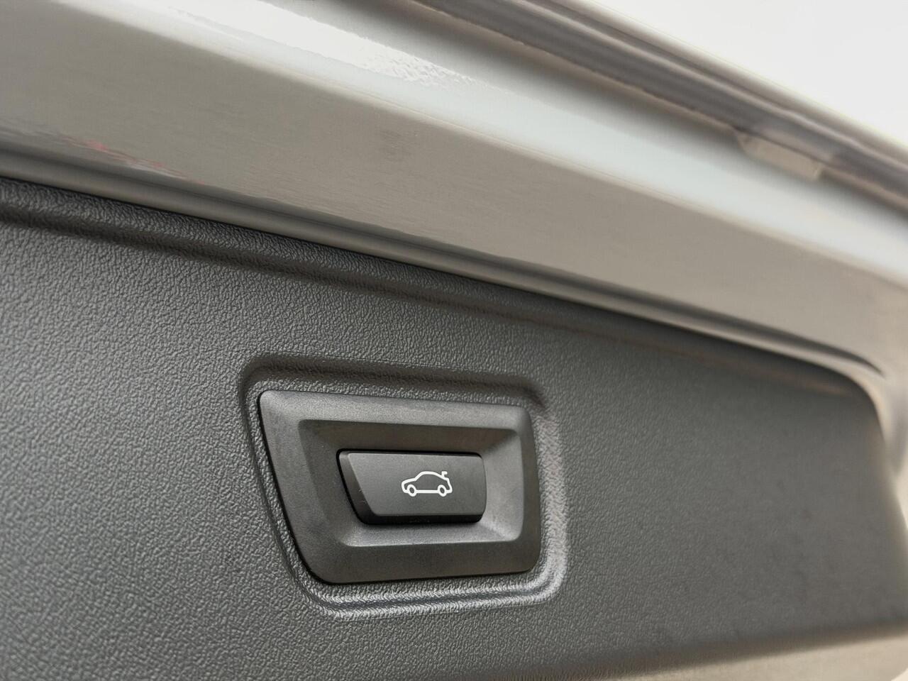 BMW 5-SERIE Touring 520i M Sport Pro Brooklyn 21" H&K PANO LASER