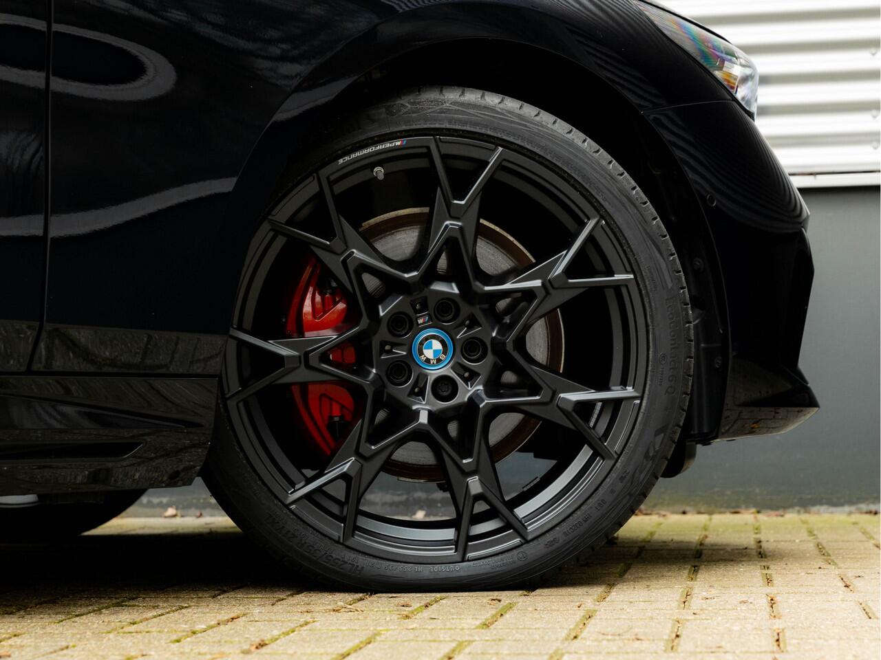 BMW 5-SERIE Touring 550e xDrive M-Sport Pro - Pano - Onderstel Prof - Driving Ass Plus - Harman Kardon