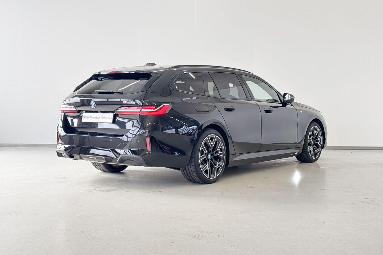 BMW 5-SERIE Touring 530e Travel Pack M Sportpakket Aut.