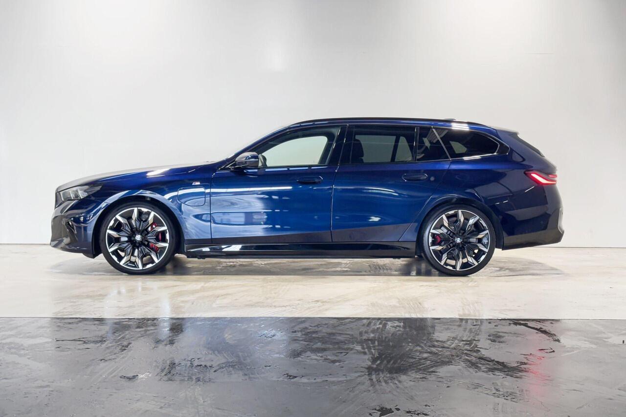 BMW 5-SERIE Touring 550e xDrive Innovation Pack M Sportpakket Pro Aut.