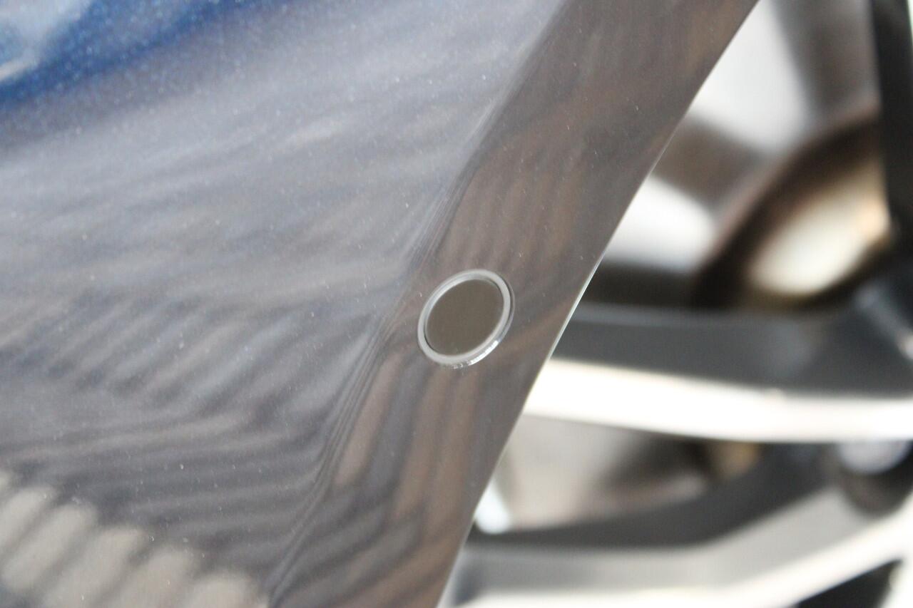 BMW 5-SERIE Touring 520e Business Edition Plus M-sport | Incl. 12 maanden garantie | Cruise control | Climate control | Memory seats | Apple carplay/Android auto | DAB radio |