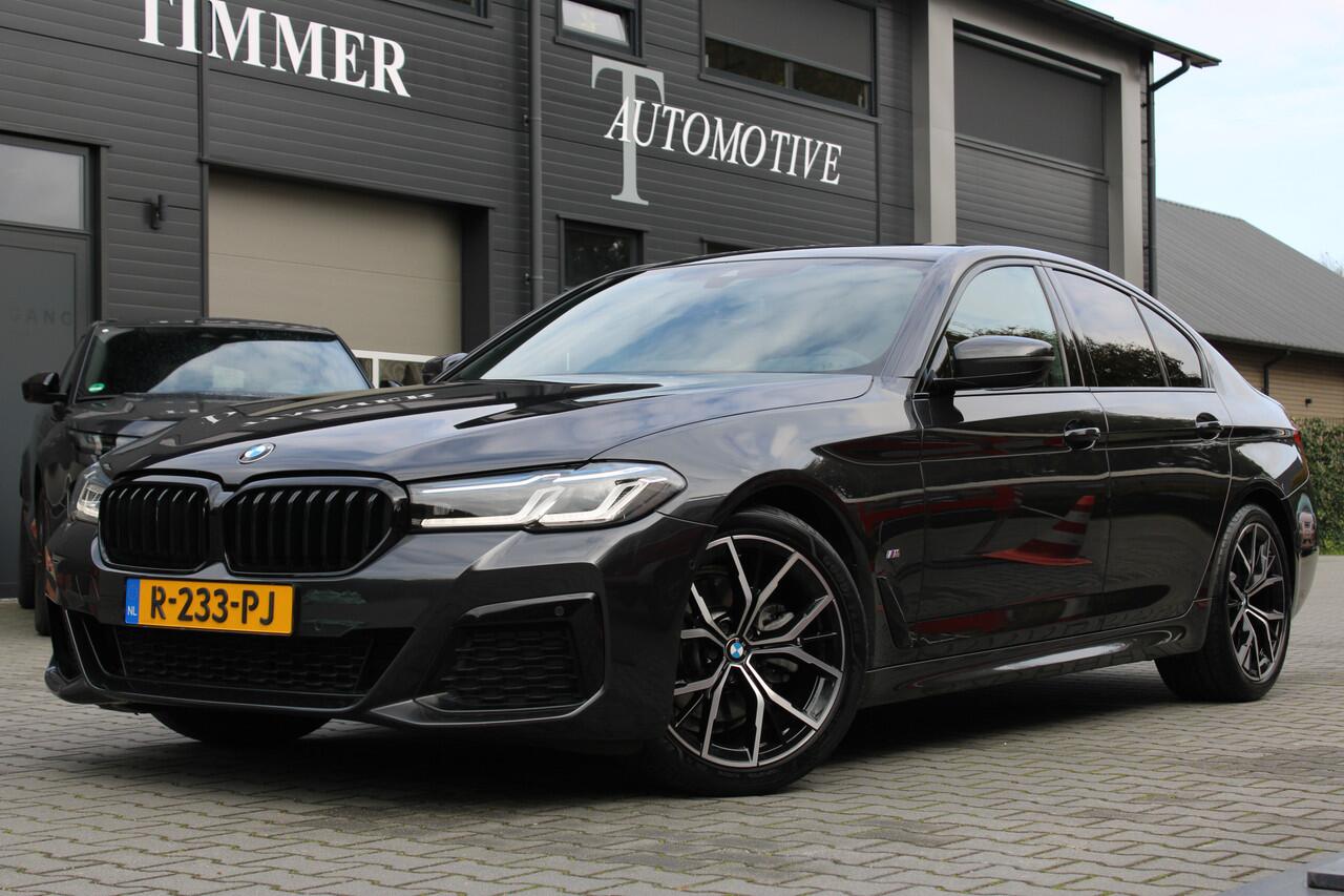 BMW 5-SERIE 520i Business Edition Plus M-Sport - Schuif kanteldak - Laserlight - 19 inch Goed onderhouden