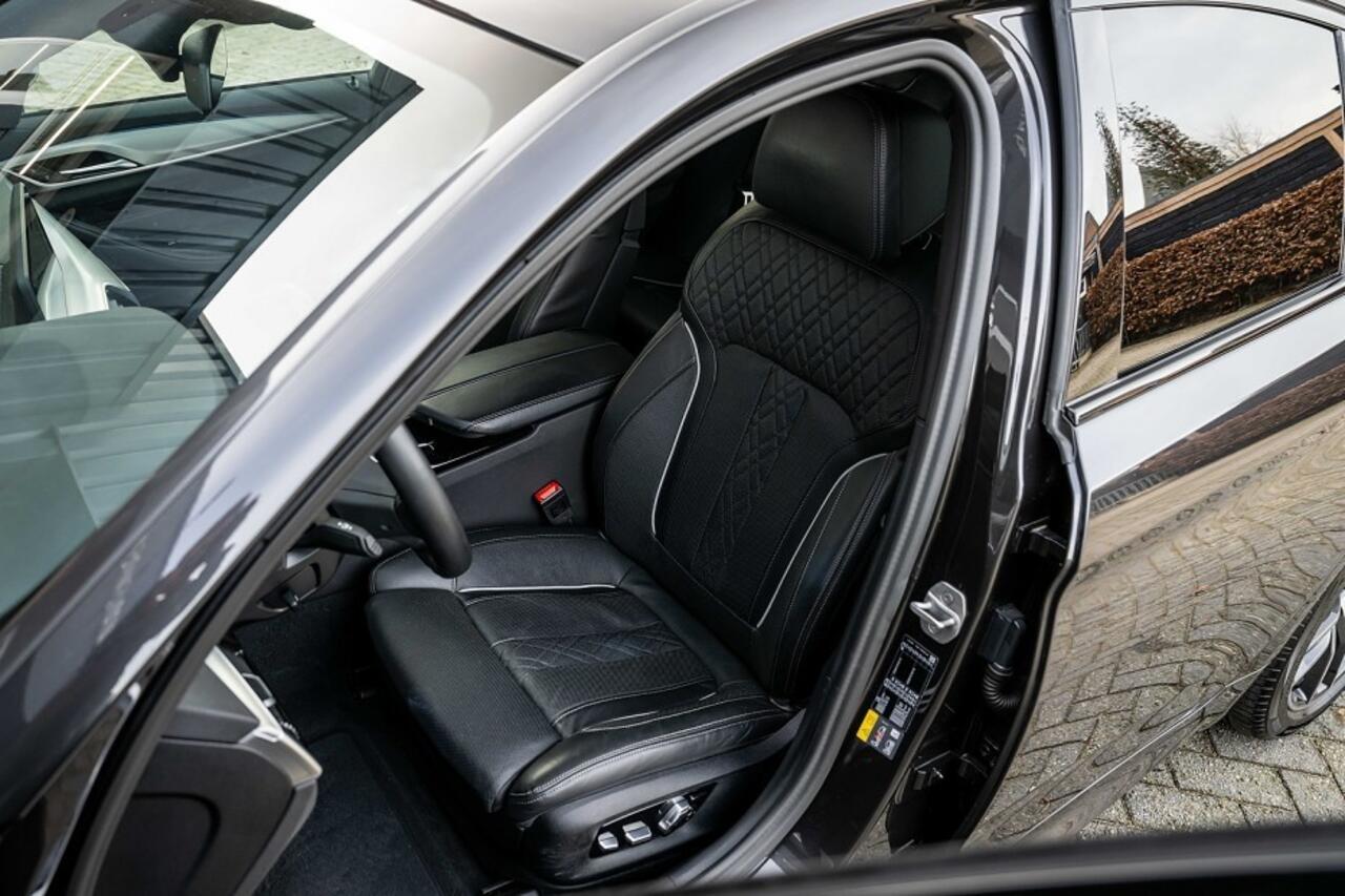 BMW 5-SERIE 530 530e High Executive | NAP | M-Sport | Shadow | Laser | Leder | Hifi-audio | Memory | Stoelventilatie | Elek. stoel | 18' inch |