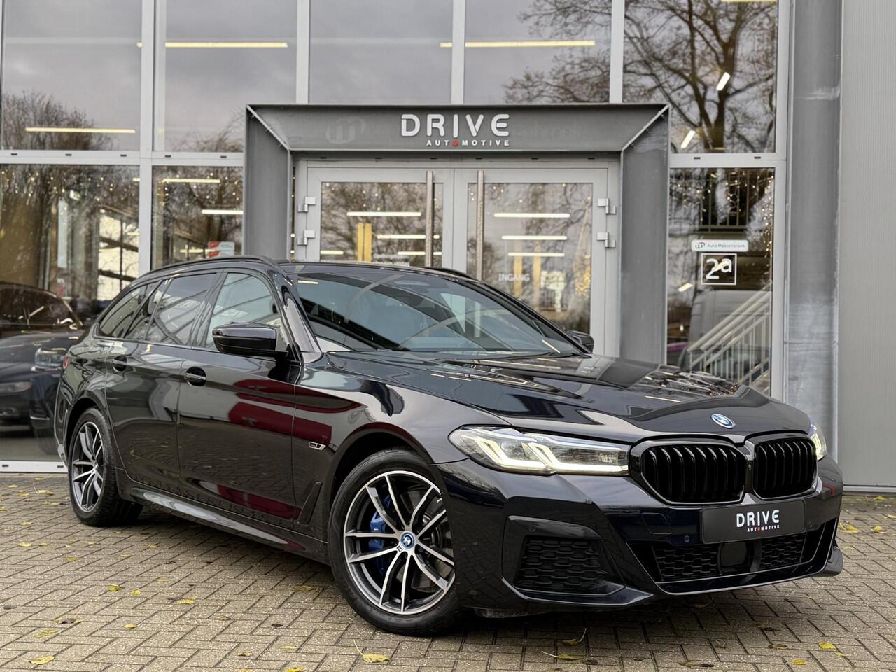 BMW 5-SERIE Touring 530e xDrive High Ex. M-Sport |CoPilot|Laser|Stoelventilatie|SoftClose|HUD|HiFi|Trekhaak