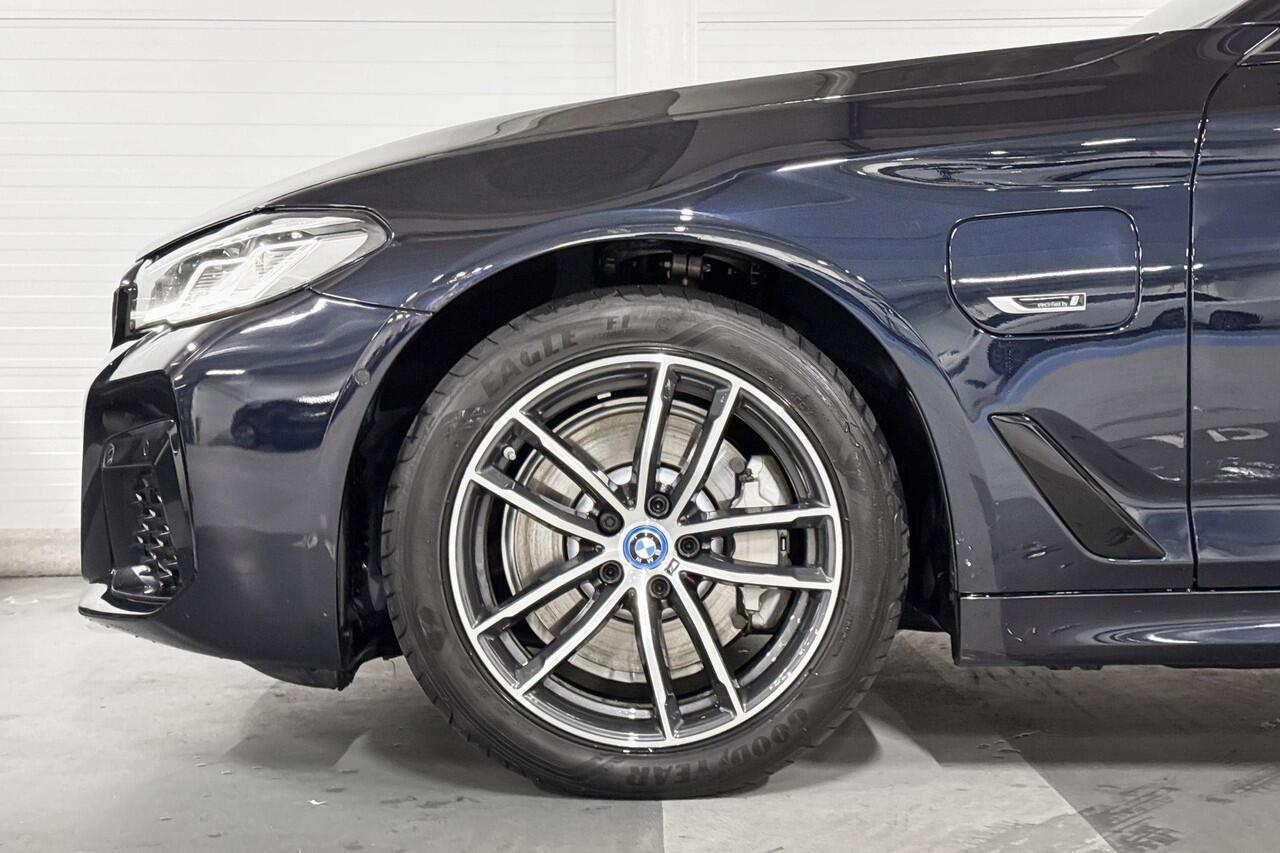 BMW 5-SERIE Touring 530e xDrive Business Edition Plus | M-Sport | Head-Up | Driving Assistant Professional