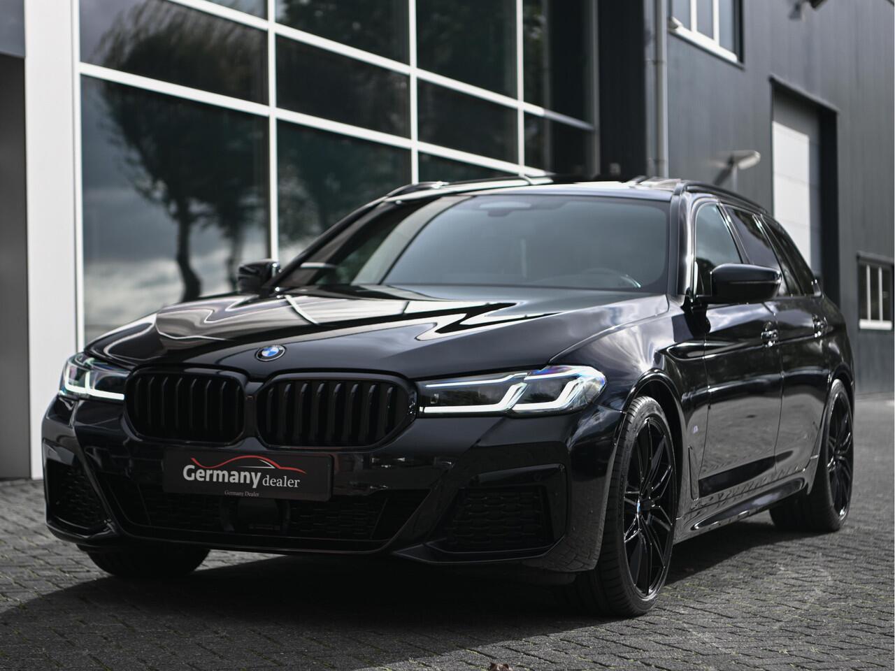 BMW 5-SERIE Touring 540d xDrive 340pk M-Sportpakket Head-Up Laser-Led Comf-Zetels Keyless