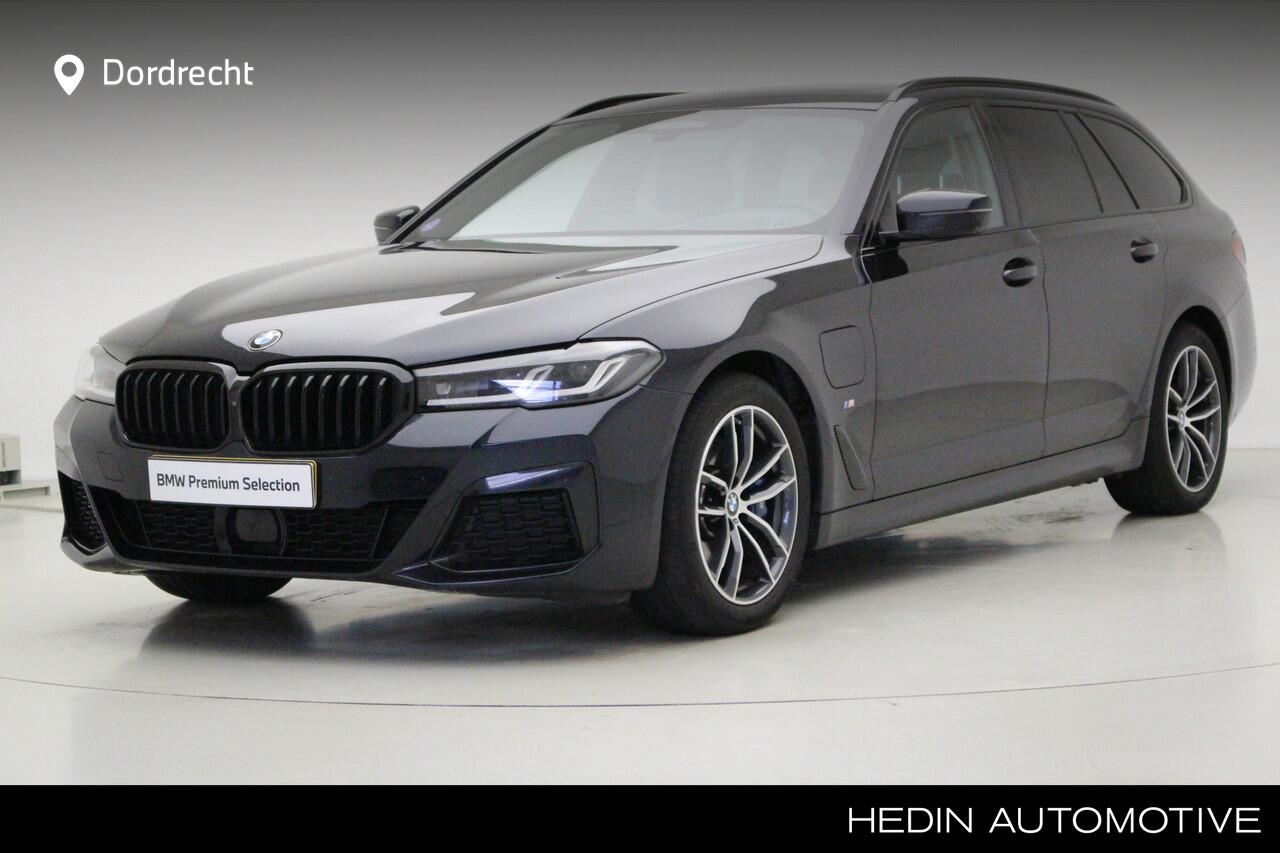 BMW 5-SERIE Touring 530e M-Sport | Trekhaak | Harman Kardon | Panorama | Active Cruise Control | Head-Up | Privacy glass