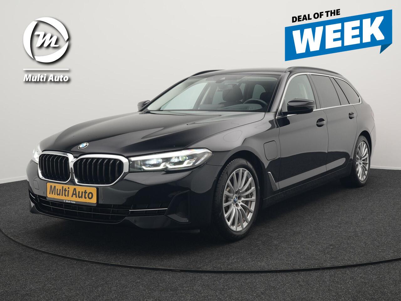BMW 5-SERIE Touring 530e High Executive Plug In Hybrid 292pk Dealer O.H PHEV | Trekhaak Af Fabriek | Head Up | Lederen Sportstoelen Memory & Verwarmd | Apple Carplay | Stuur Verwarmd | Sfeerverlichting | Cruise Control | Camera | Navigatie | Blis | DAB |